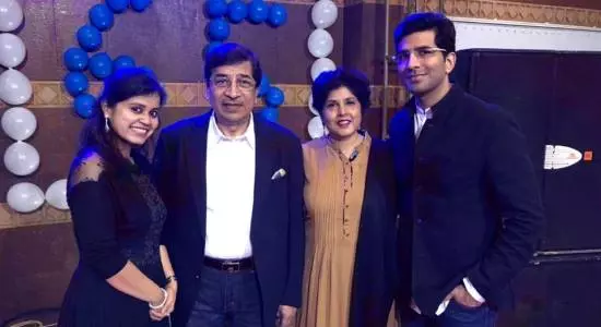 Dr Mukesh Jain Best Knee Replacement Surgeon, Best Doctor for Revision Knee Replacement in India, Most experienced doctor for Knee Replacement in India